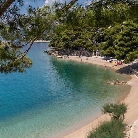 Apartments By The Sea Brela, Makarska - 18356 Kültér fotó