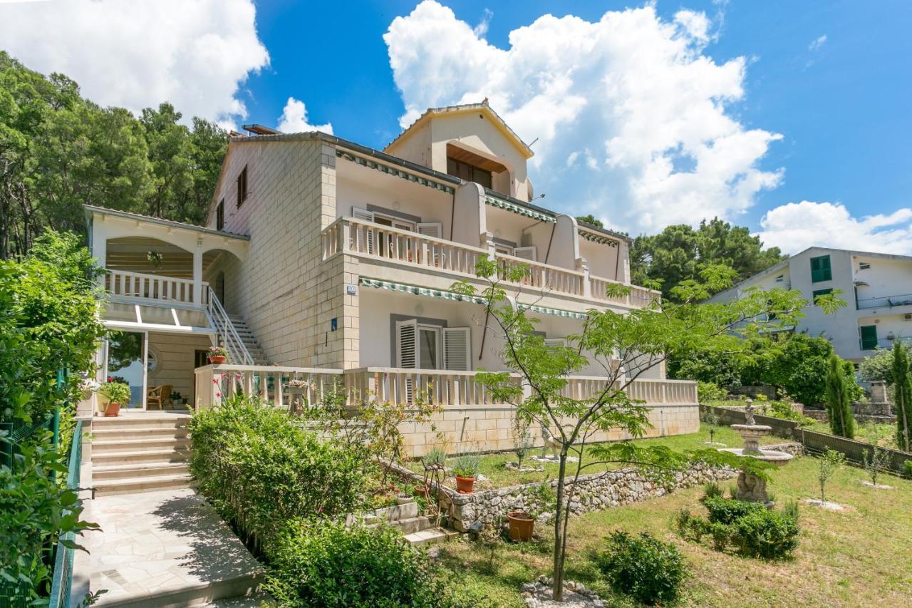 Apartments By The Sea Brela, Makarska - 18356 Kültér fotó