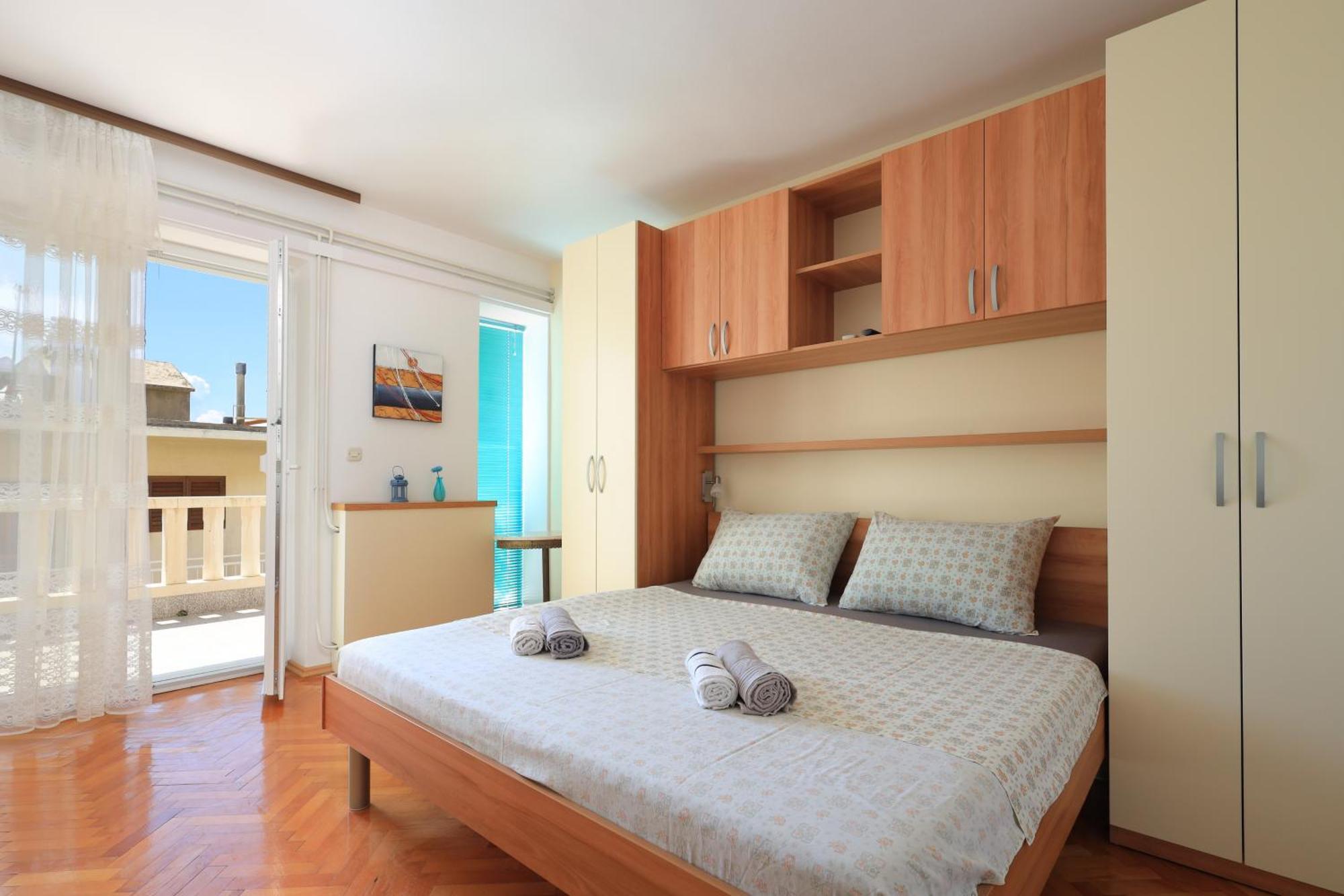 Apartments By The Sea Brela, Makarska - 18356 Kültér fotó