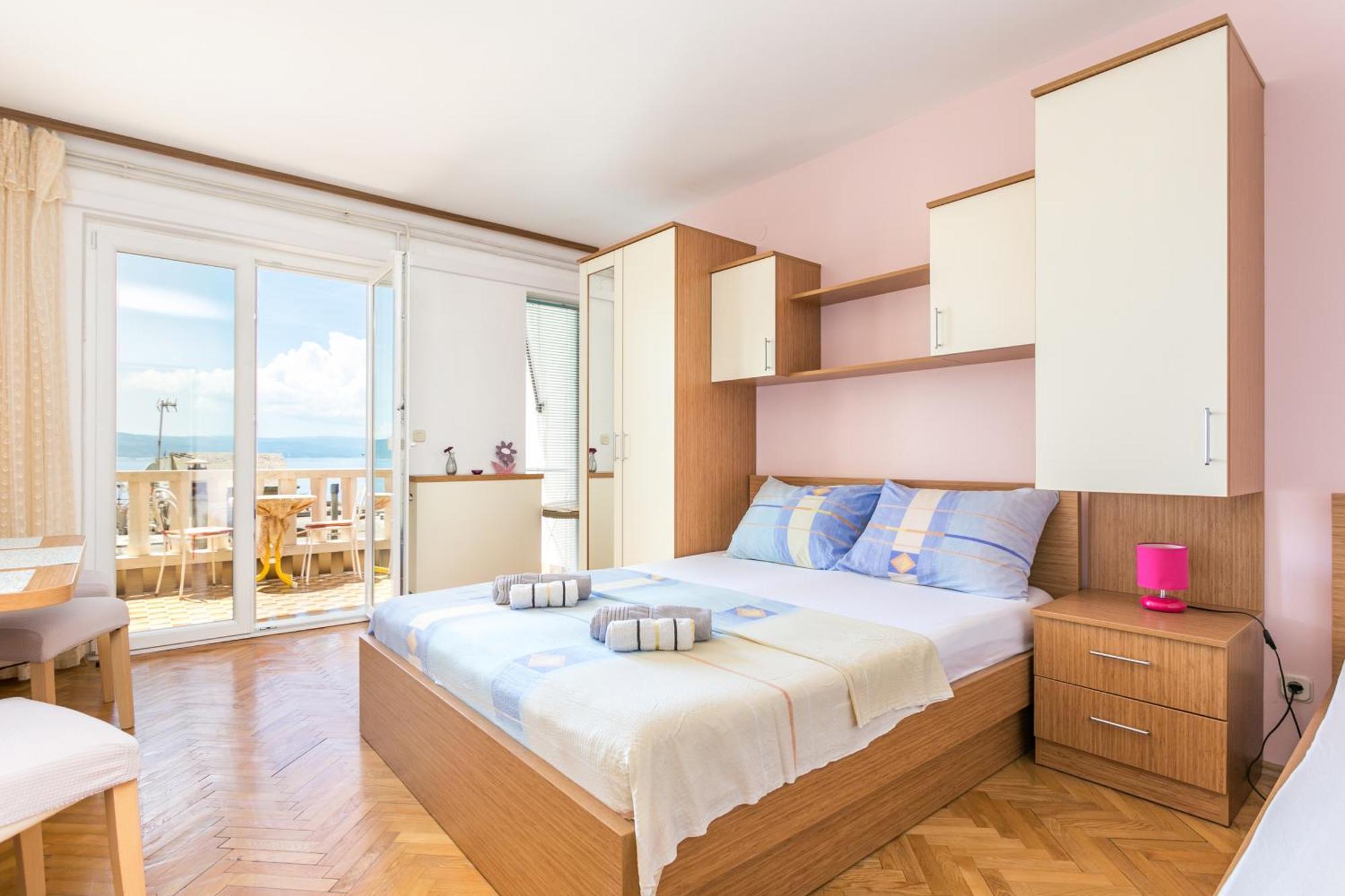 Apartments By The Sea Brela, Makarska - 18356 Kültér fotó