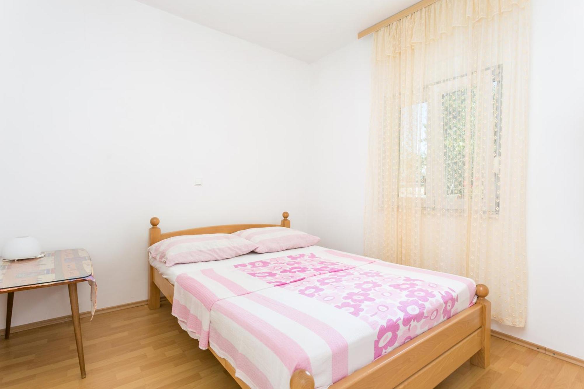 Apartments By The Sea Brela, Makarska - 18356 Kültér fotó